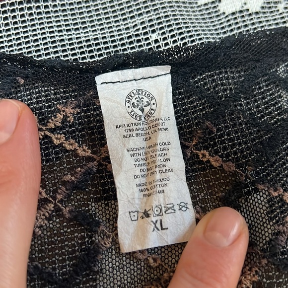 Chromium Panther T-Shirt | Charcoal Black Crystal - Picture 5 of 9